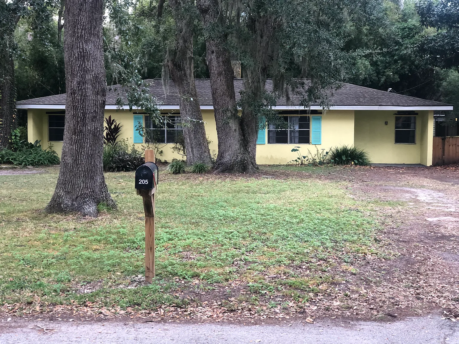 205 4th Ave — Photo 1