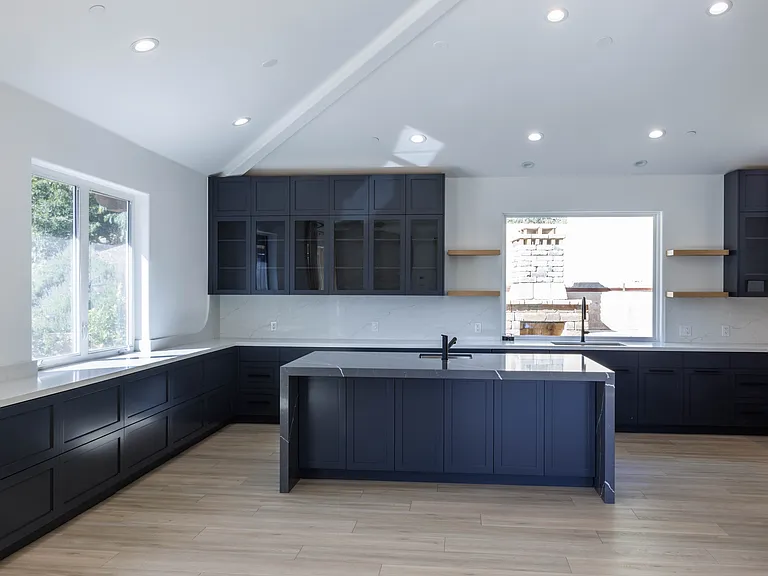 6029 Fairview Pl — Photo 11