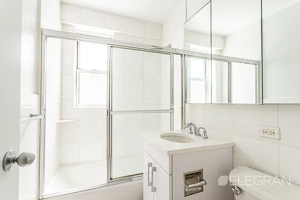 Rented by (Legacy) Elegran | media 6