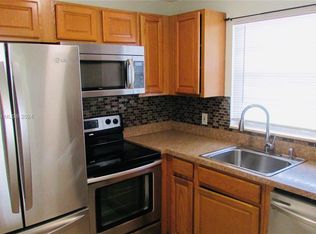 229 Newport Ct #O-1, Deerfield Beach, FL 33442