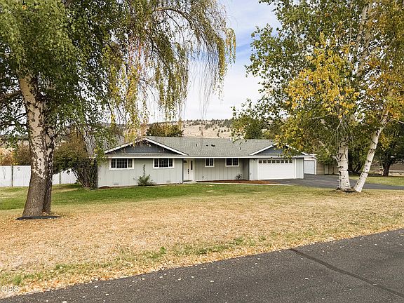 2nd image of 5220 Mason Ln