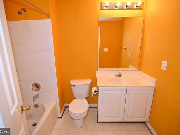 4502 Rockdale Ln — Photo 58