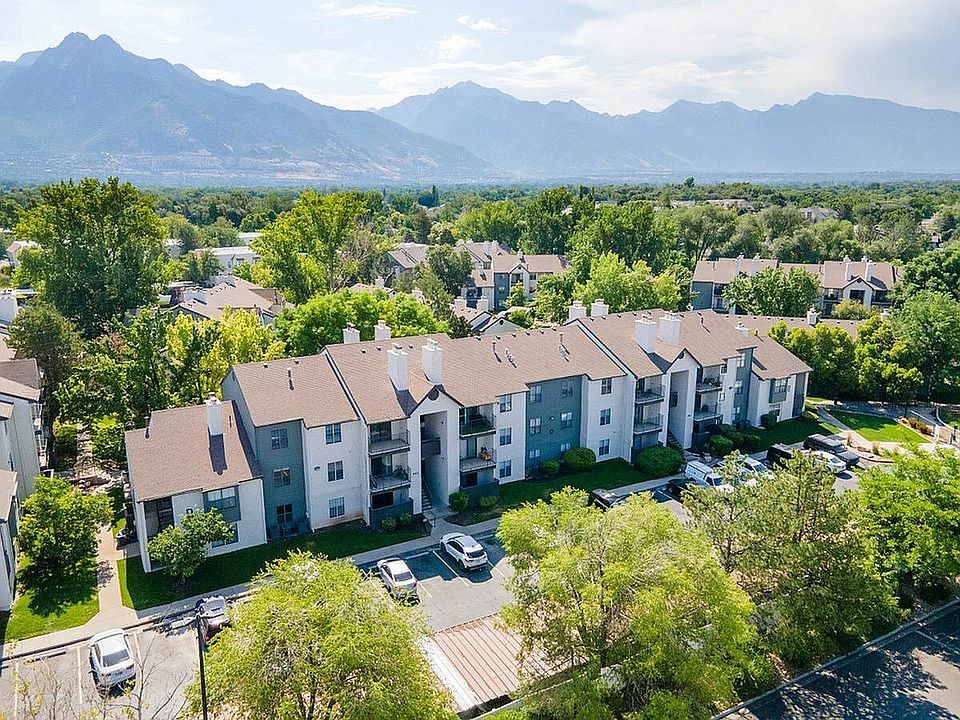 Cottonwood Apartments Arial View in Salt Lake City with Mountain View