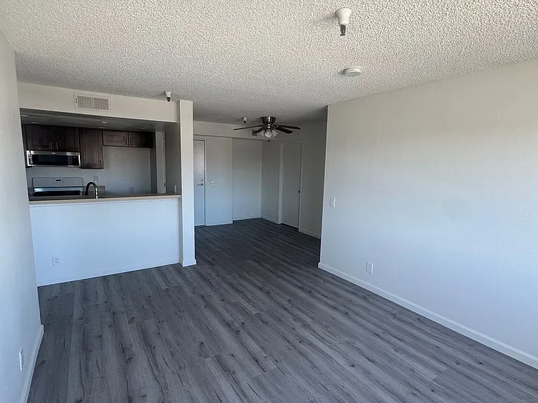 B & B Apartments — Photo 30
