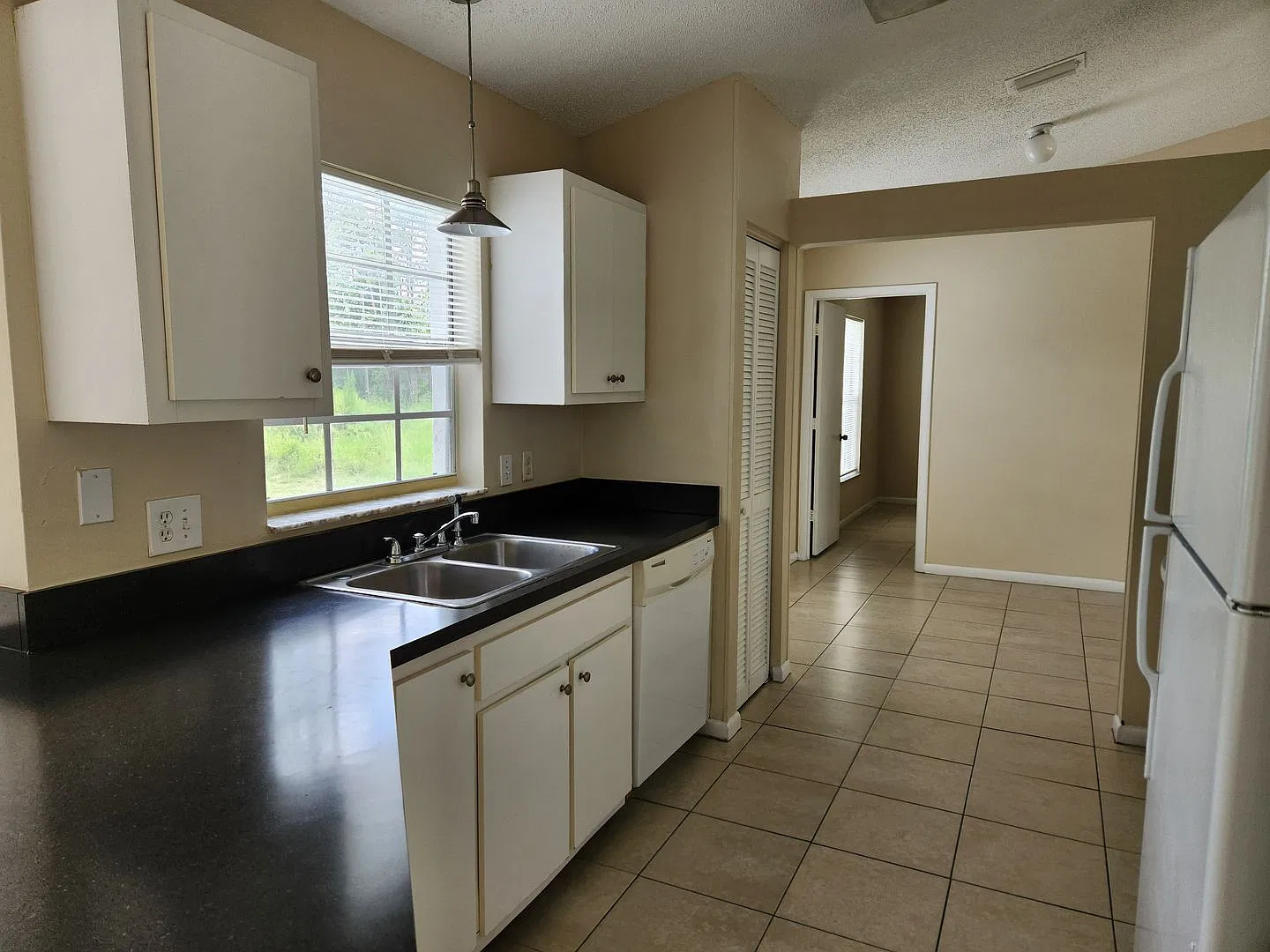 4 Bedroom Single Family Home!! Coming Soon — Photo 3