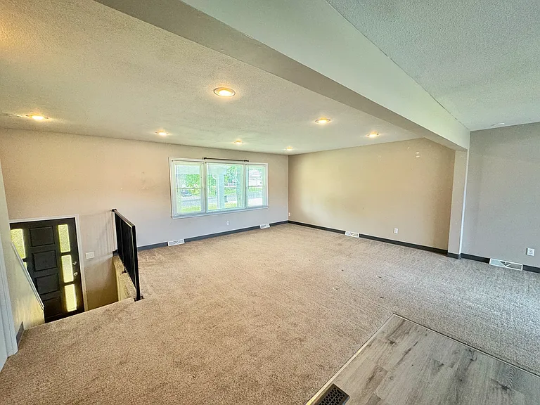 835 E Gay St — Photo 3
