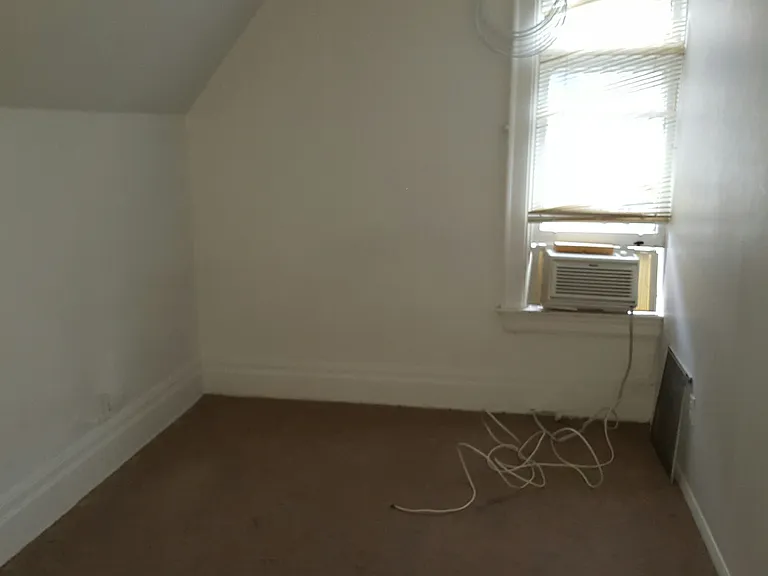 434 Oxford St #5 — Photo 5