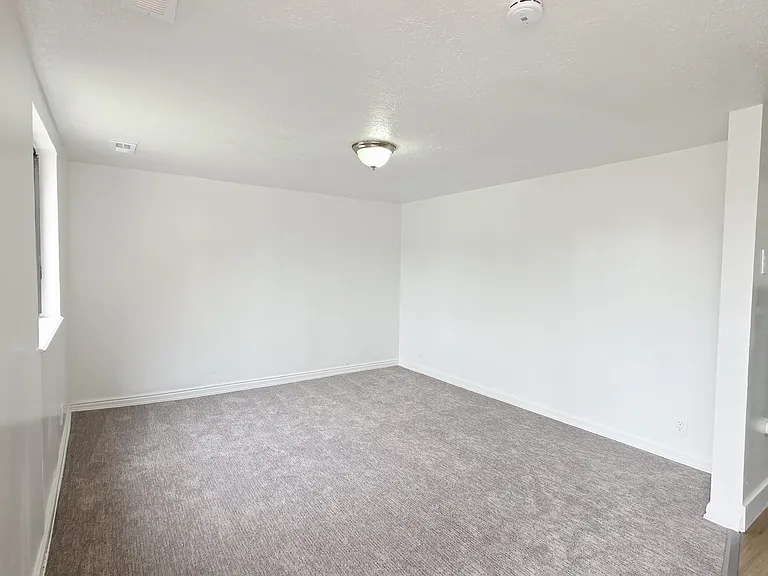 426 S Navajo St #428 — Photo 3