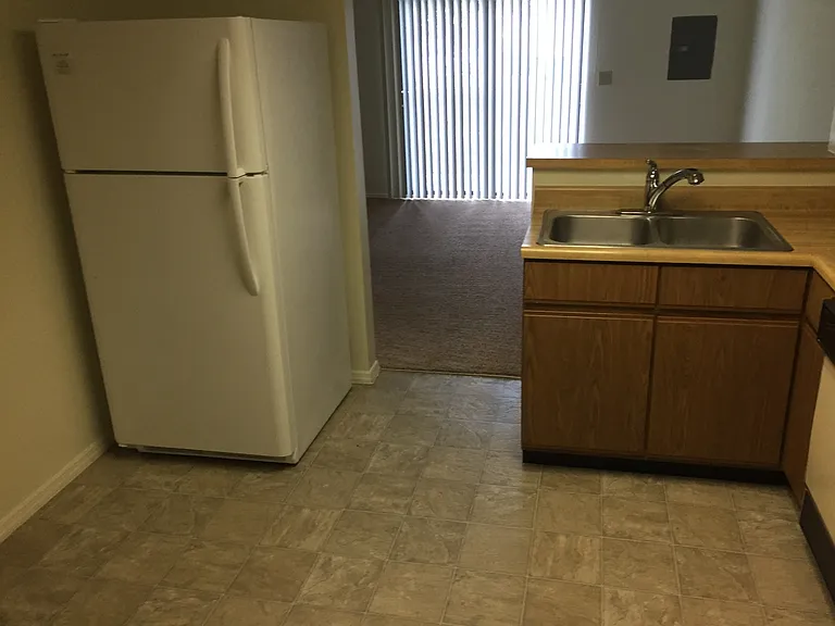 6540 Rolling Glen Dr — Photo 6