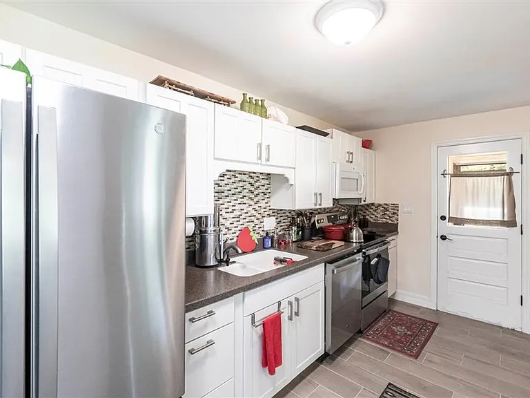 27654 Franklin St — Photo 19