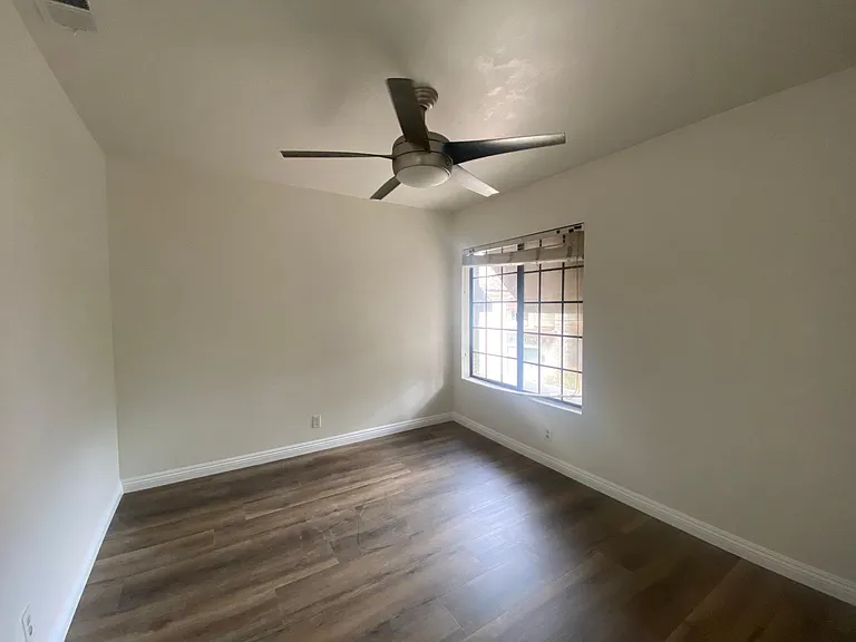 17 Rock Cliff Pl — Photo 15