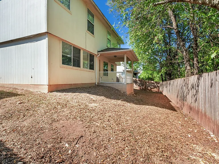 808 Flatters Way — Photo 25