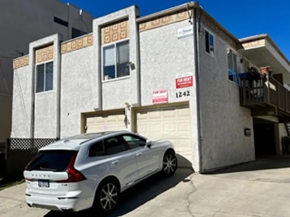 1242-1246 Parker Pl