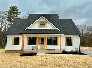 3007 Montgomery Rd, Auburn, KY 42206