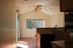 5th image of 46 Mayfair Dr