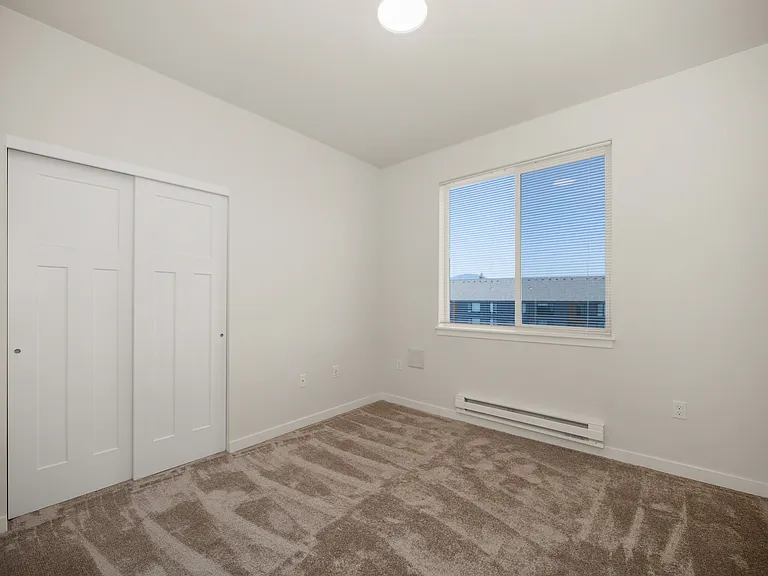 Rivers Edge Apartments — Photo 101