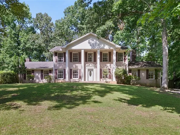 3012 47th Ave E, Tuscaloosa, AL 35405