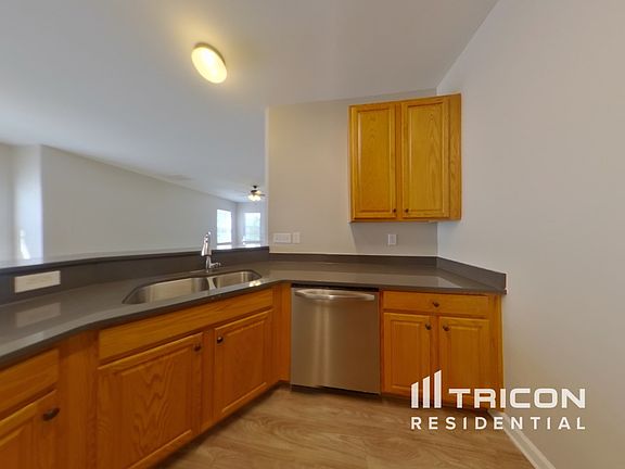 5th image of 11344 Breezehill Ln