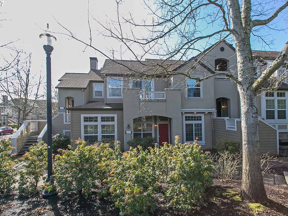 1st image of 1863 NE Ashberry Dr