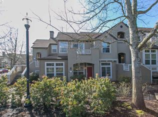 1863 NE Ashberry Dr, Hillsboro, OR 97124