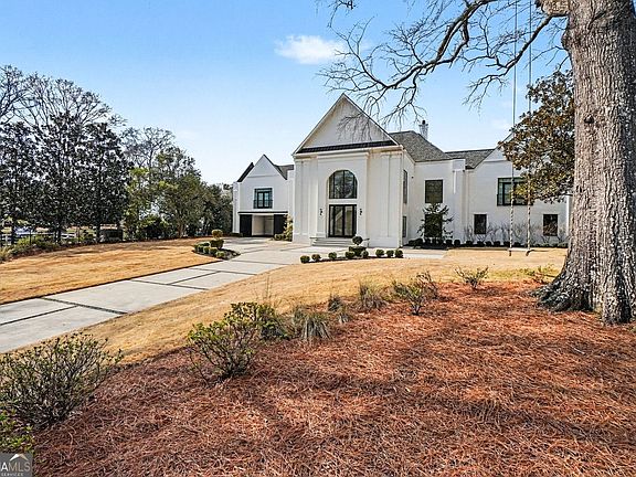 2nd image of 3206 Arden Rd NW