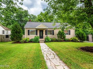 3214 Cross Valley Rd, Knoxville, TN 37917