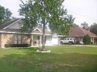 104 Greenleaf Dr, Lumberton, TX 77657
