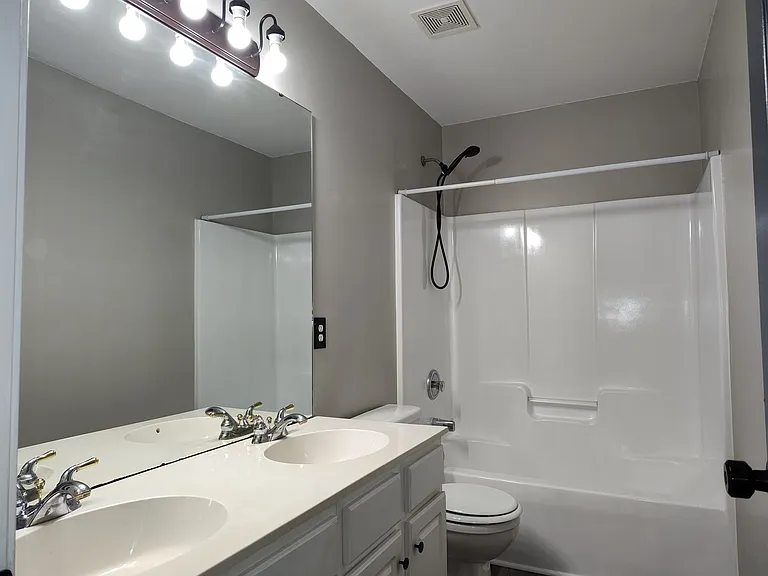 4018 Manor House Dr — Photo 25