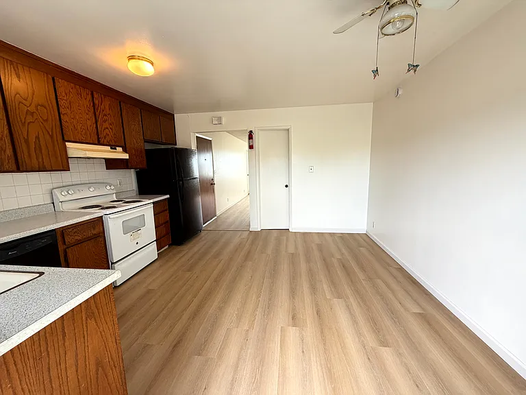814 Orchard Ave — Photo 22