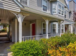 903 Sweetwater Dr, Cinnaminson, NJ 08077