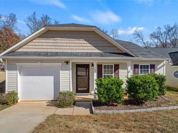 201 Katrina Ct, Piedmont, SC 29673