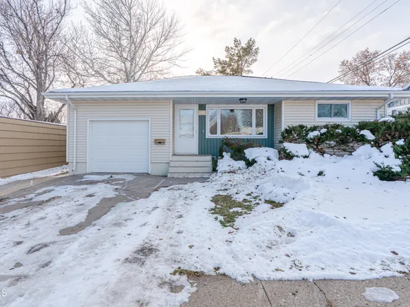 1715 E Avenue D, Bismarck, ND 58501