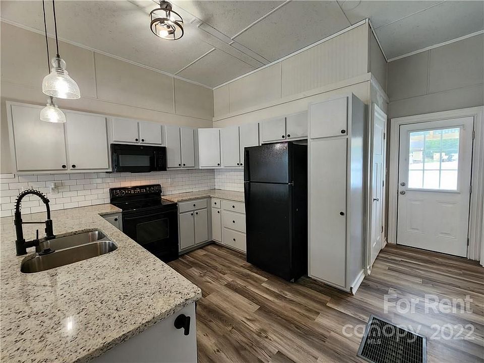 1st image of 117 Adcock St