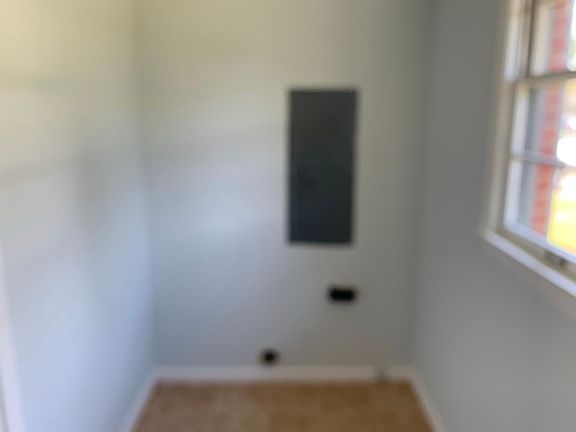 2nd image of 105 Whiteside St