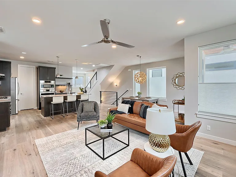 2301 Bluebonnet Ln #4 — Photo 9