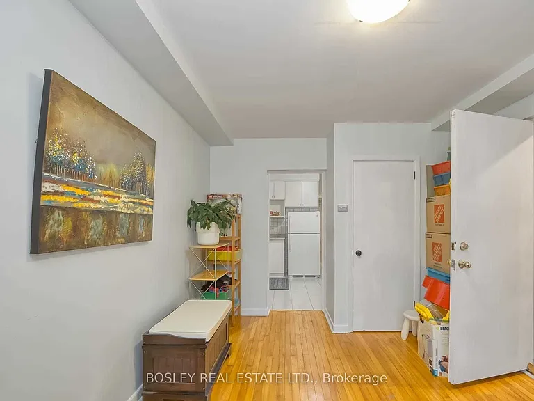 144 Evelyn Ave #LOWER — Photo 4