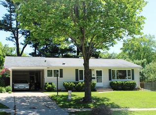 16 N 7th Ave, Iowa City, IA 52245