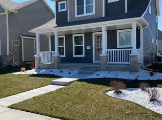 1812 Autumn Lake Pkwy, Madison, WI 53718