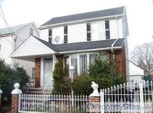 122-43 Milburn St, Jamaica, NY 11413
