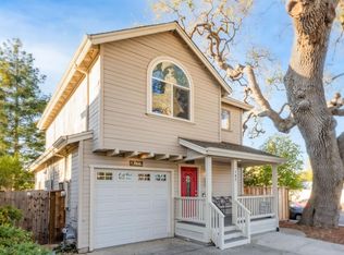 102 Fair Oaks St, Mountain View, CA 94040
