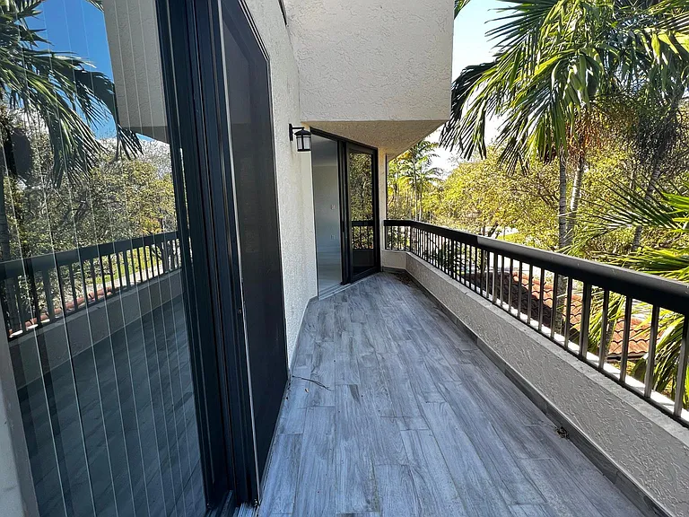 730 Coral Way #302 — Photo 10