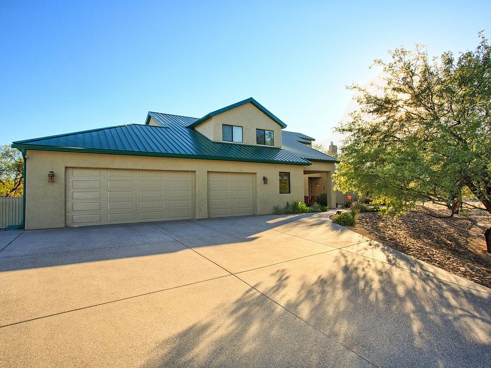 1st image of 1585 N Mariposa Woods Pl