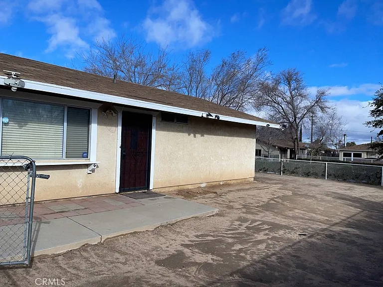 16503 Smoke Tree St #1 — Photo 3