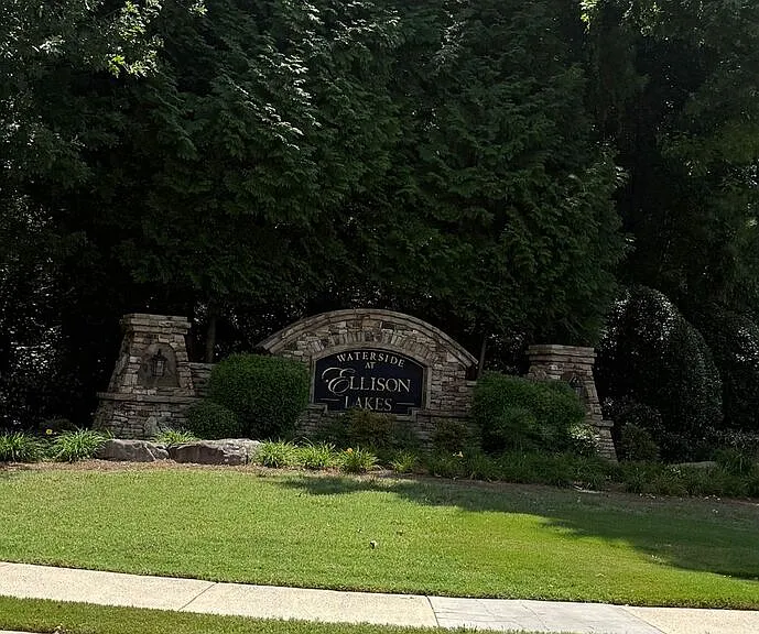 1934 Lake Heights Cir NW — Photo 33