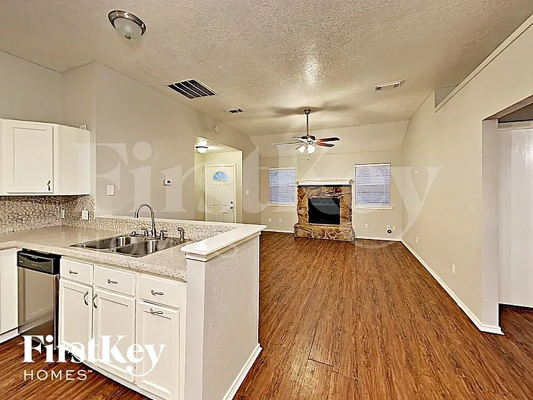 22914 Sherioaks Ln — Photo 4