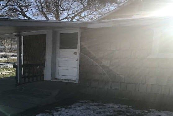 3rd image of 32 Stevens Ave