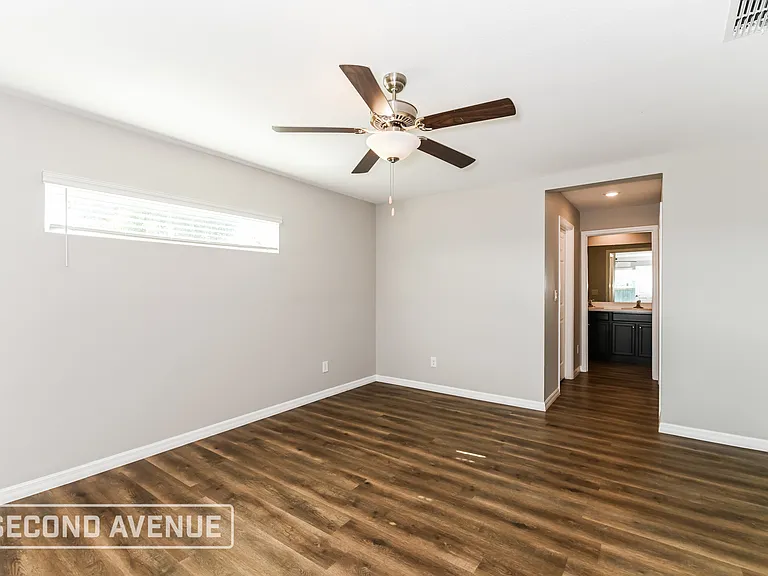 108 NW 26th St — Photo 8