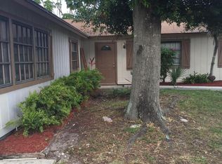 9227 W Highland Pines Dr, Palm Beach Gardens, FL 33418