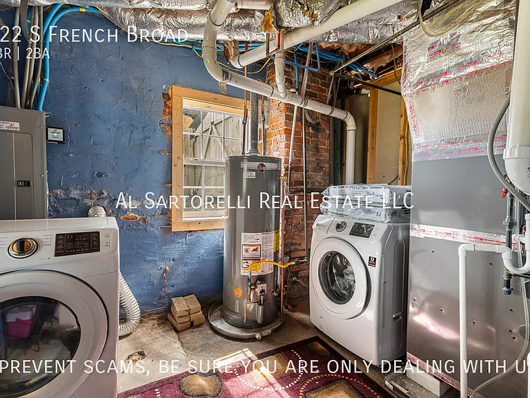 122 S French Broad Ave — Photo 26