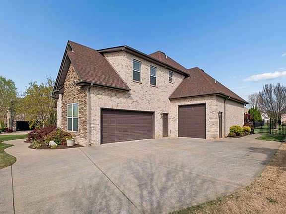 4th image of 2824 Wynthrope Hall Dr
